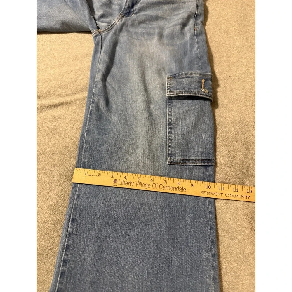American Eagle Outfitters product pair